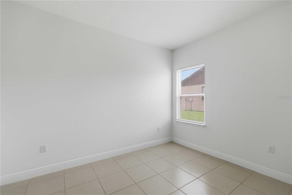 В аренду: $1,700 (4 спален, 2 ванн, 1578 Квадратных фут)