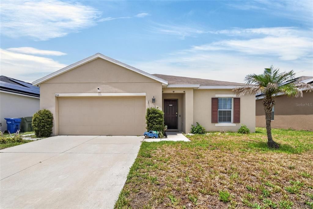 For Sale: $299,999 (4 beds, 2 baths, 1793 Square Feet)