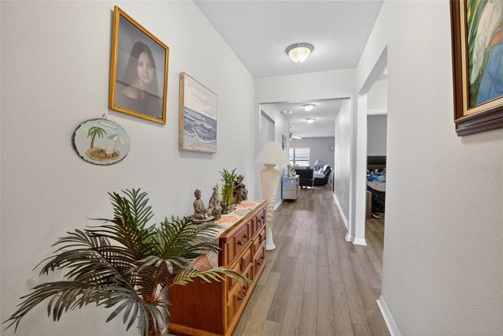 For Sale: $299,999 (4 beds, 2 baths, 1793 Square Feet)