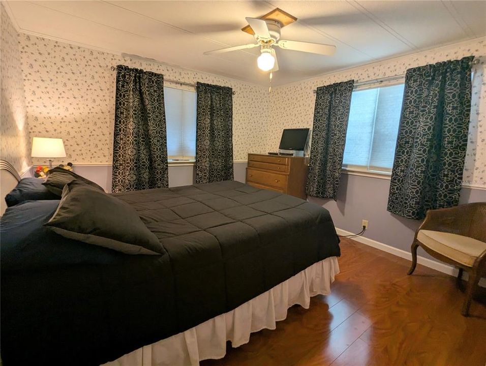 For Sale: $145,000 (2 beds, 2 baths, 1152 Square Feet)