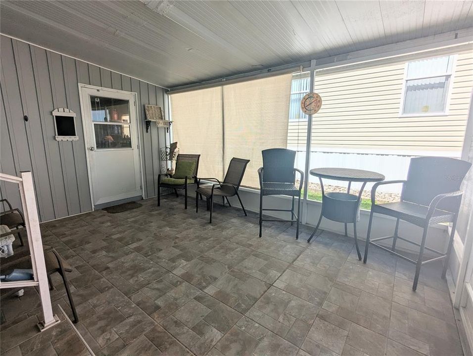 For Sale: $145,000 (2 beds, 2 baths, 1152 Square Feet)