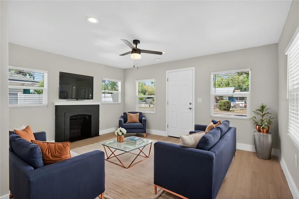 For Sale: $529,000 (3 beds, 2 baths, 1344 Square Feet)