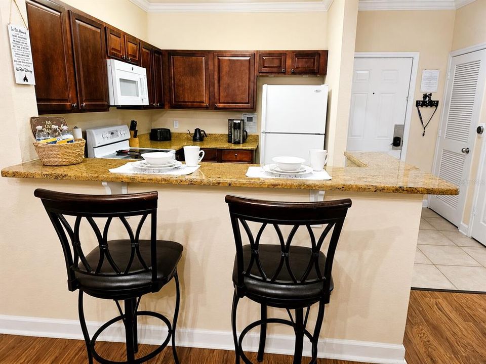 For Sale: $205,000 (2 beds, 2 baths, 1134 Square Feet)