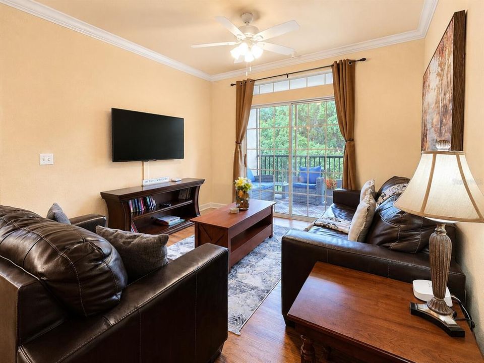 For Sale: $205,000 (2 beds, 2 baths, 1134 Square Feet)