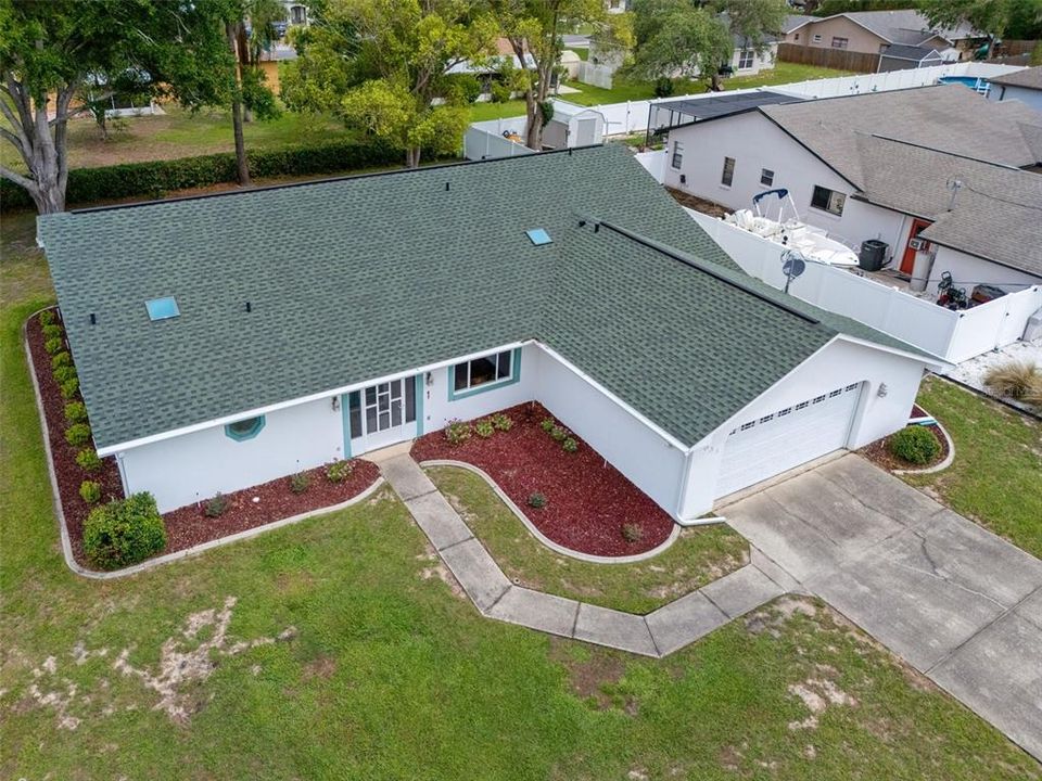For Sale: $320,000 (3 beds, 2 baths, 1822 Square Feet)