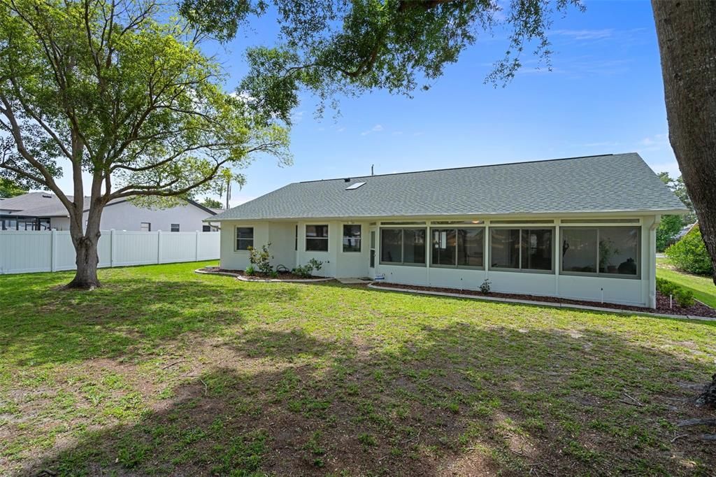 For Sale: $320,000 (3 beds, 2 baths, 1822 Square Feet)