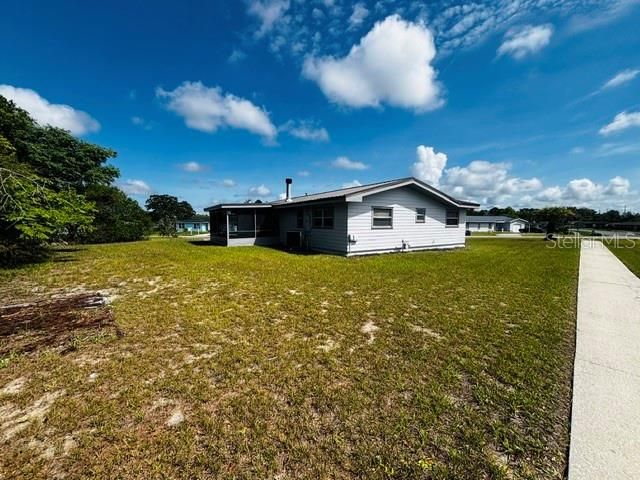 For Rent: $1,800 (4 beds, 2 baths, 1480 Square Feet)