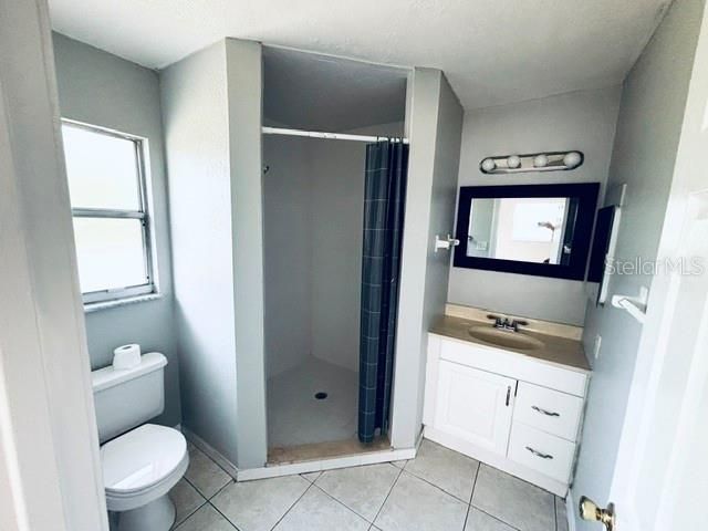 For Rent: $1,800 (4 beds, 2 baths, 1480 Square Feet)