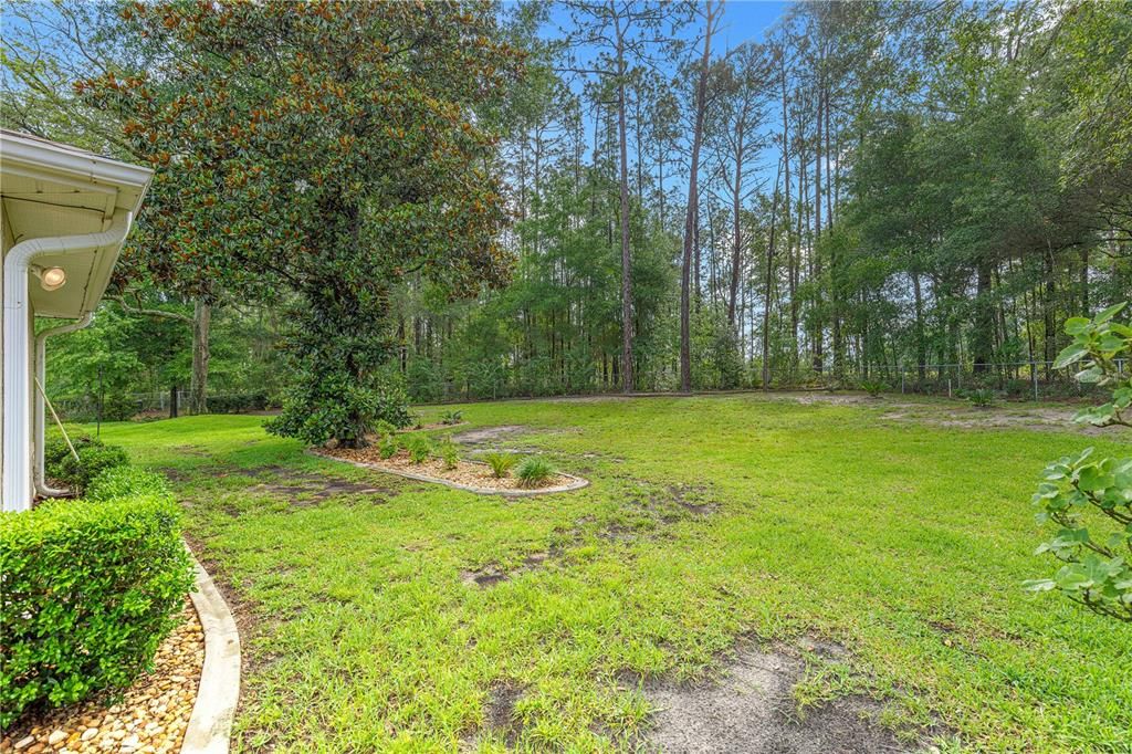 For Sale: $259,000 (3 beds, 2 baths, 1713 Square Feet)