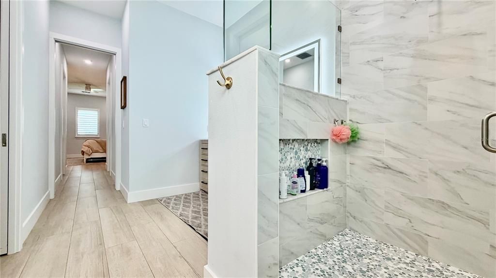 For Sale: $1,399,000 (2 beds, 3 baths, 2004 Square Feet)