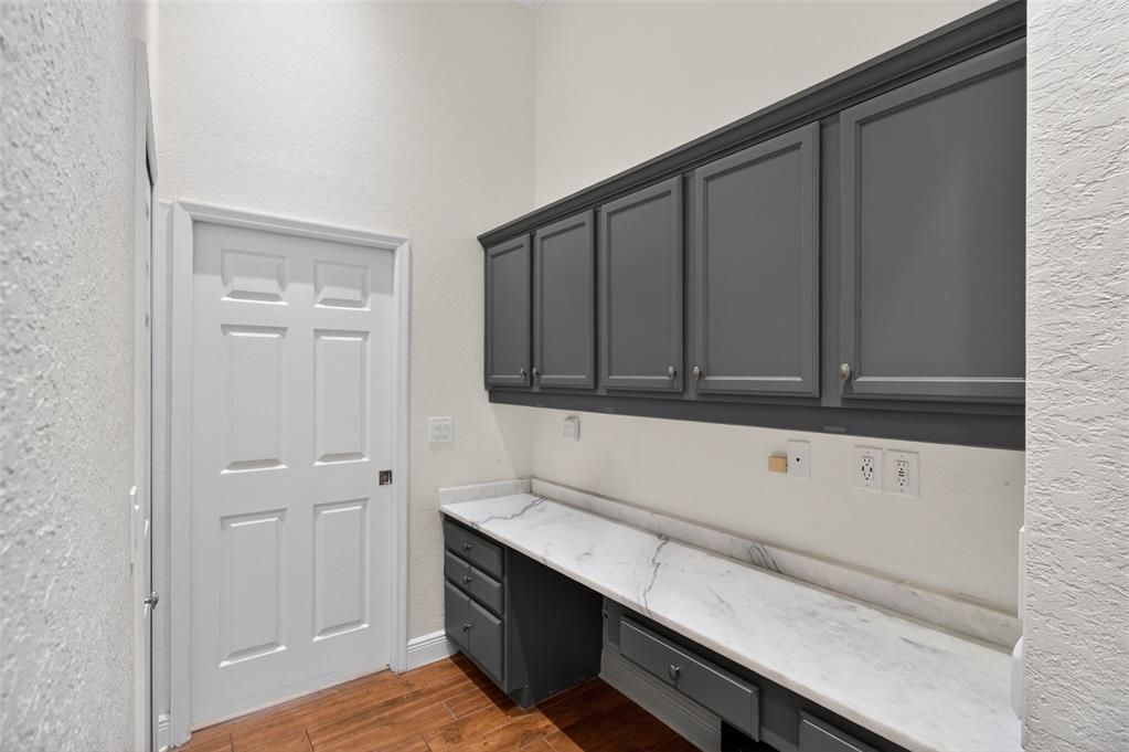待售: $1,650,000 (4 贝兹, 3 浴室, 2772 平方英尺)