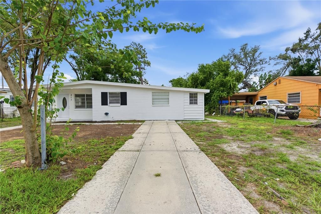 For Sale: $366,570 (4 beds, 2 baths, 1158 Square Feet)