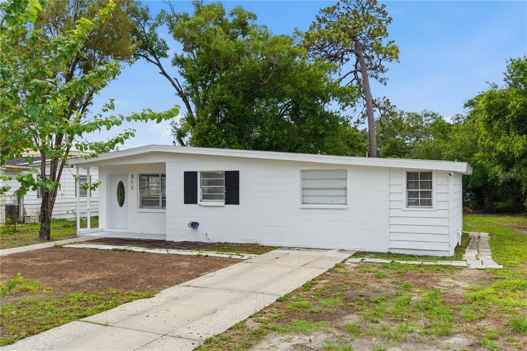 For Sale: $366,570 (4 beds, 2 baths, 1158 Square Feet)