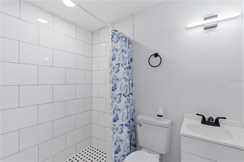 For Sale: $366,570 (4 beds, 2 baths, 1158 Square Feet)