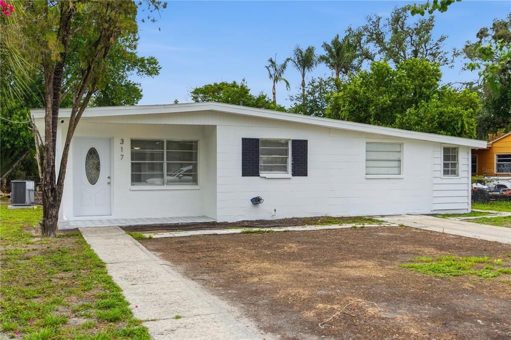 For Sale: $366,570 (4 beds, 2 baths, 1158 Square Feet)