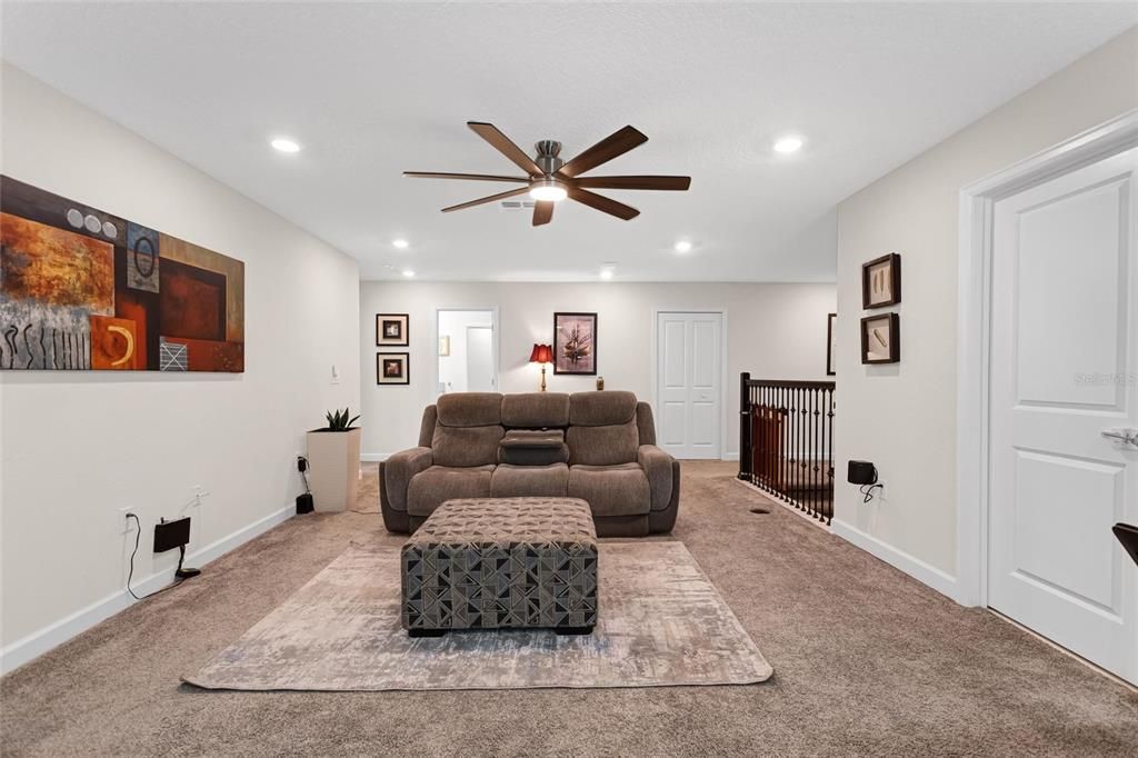 For Sale: $739,000 (5 beds, 4 baths, 3809 Square Feet)