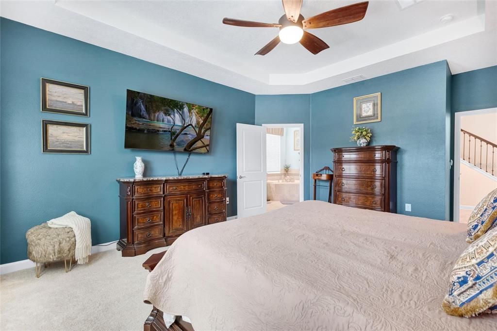 For Sale: $739,000 (5 beds, 4 baths, 3809 Square Feet)