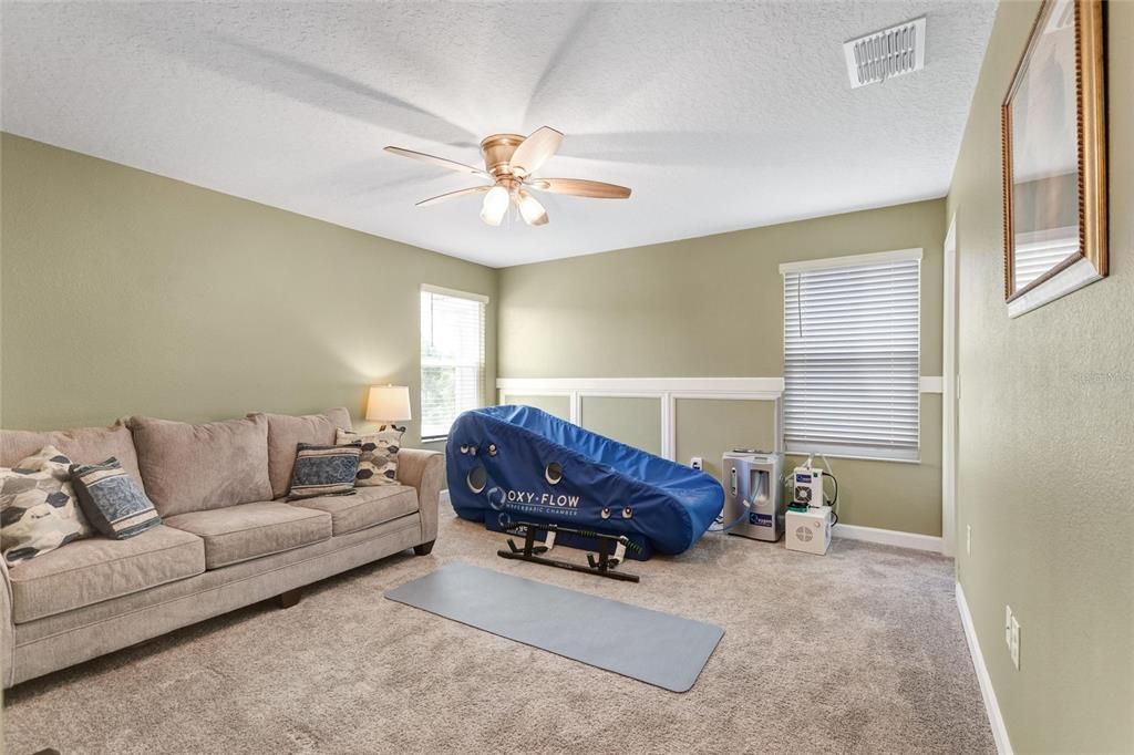 For Sale: $739,000 (5 beds, 4 baths, 3809 Square Feet)