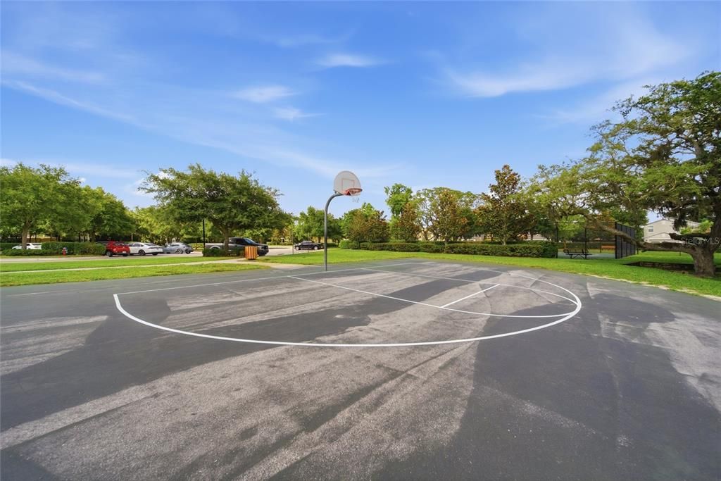 For Sale: $366,900 (5 beds, 2 baths, 2389 Square Feet)