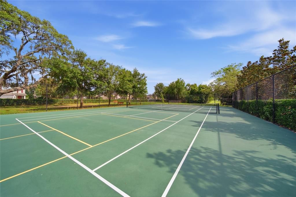 For Sale: $366,900 (5 beds, 2 baths, 2389 Square Feet)