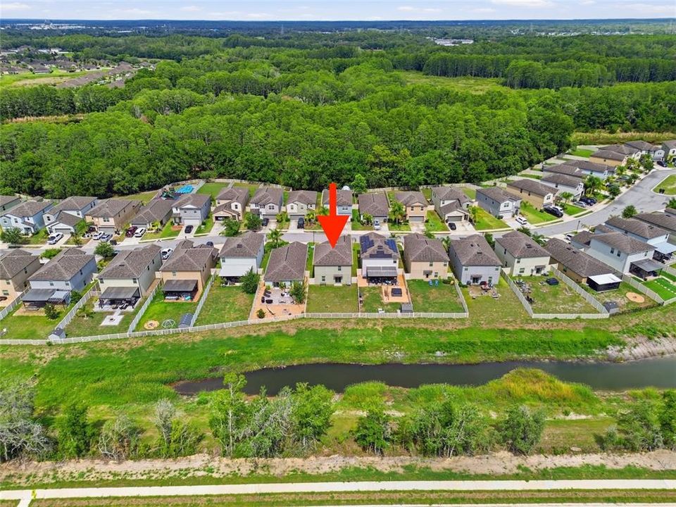 For Sale: $366,900 (5 beds, 2 baths, 2389 Square Feet)