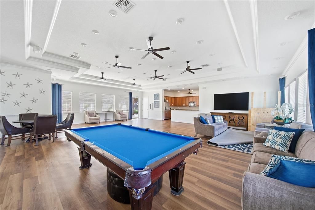 For Sale: $366,900 (5 beds, 2 baths, 2389 Square Feet)