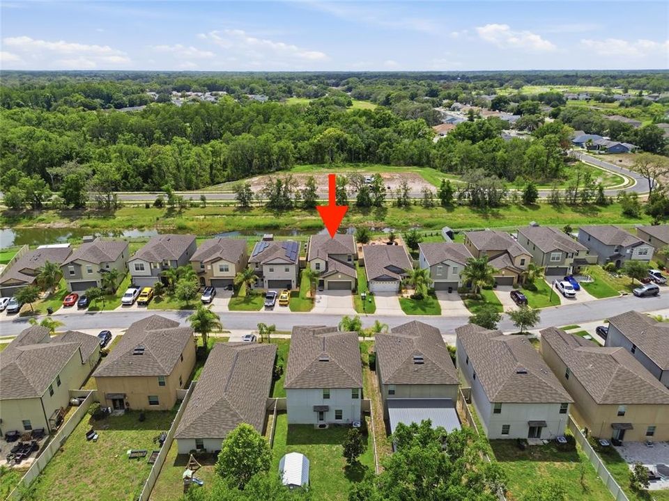 For Sale: $366,900 (5 beds, 2 baths, 2389 Square Feet)