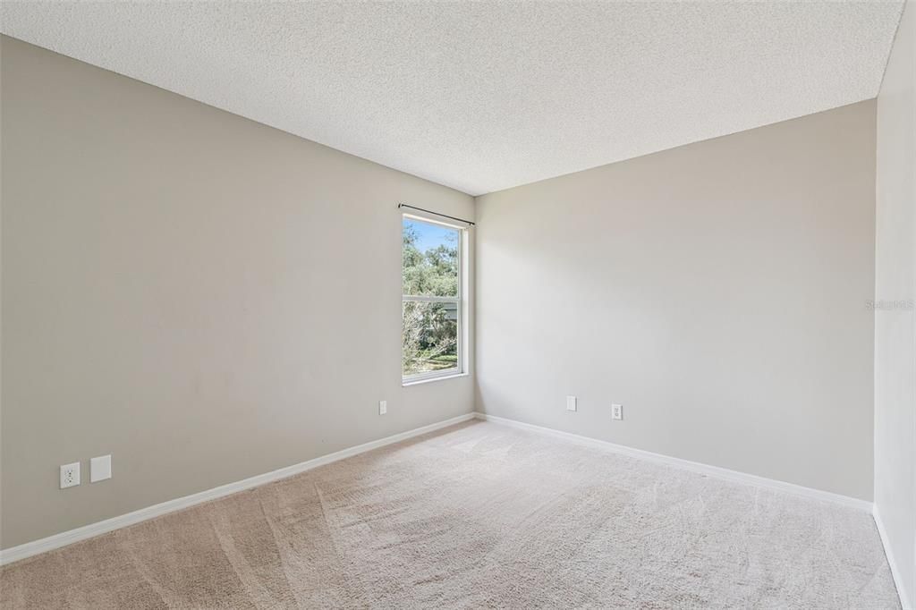 For Sale: $359,000 (3 beds, 2 baths, 1693 Square Feet)
