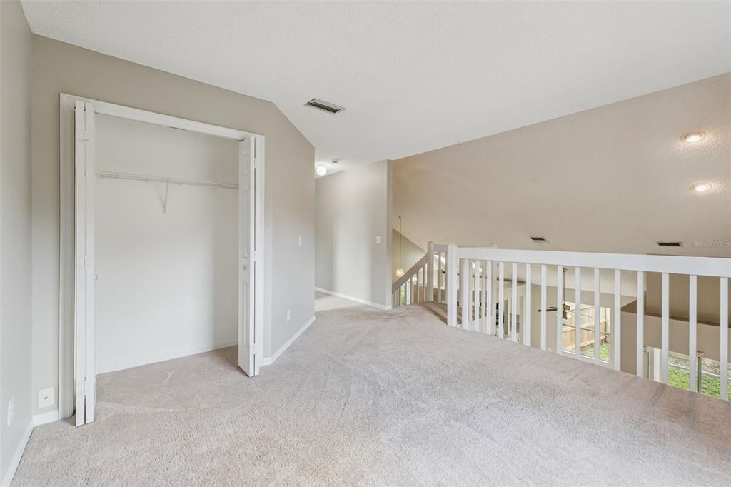 For Sale: $359,000 (3 beds, 2 baths, 1693 Square Feet)