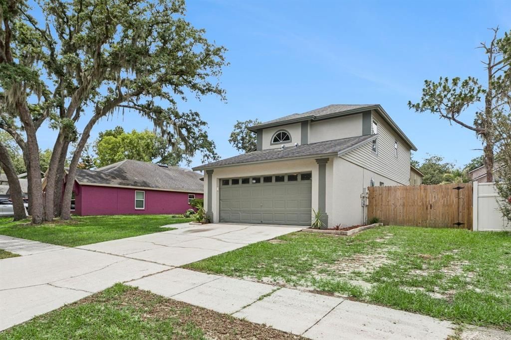 For Sale: $359,000 (3 beds, 2 baths, 1693 Square Feet)
