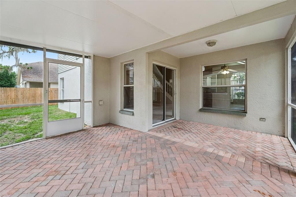 For Sale: $359,000 (3 beds, 2 baths, 1693 Square Feet)