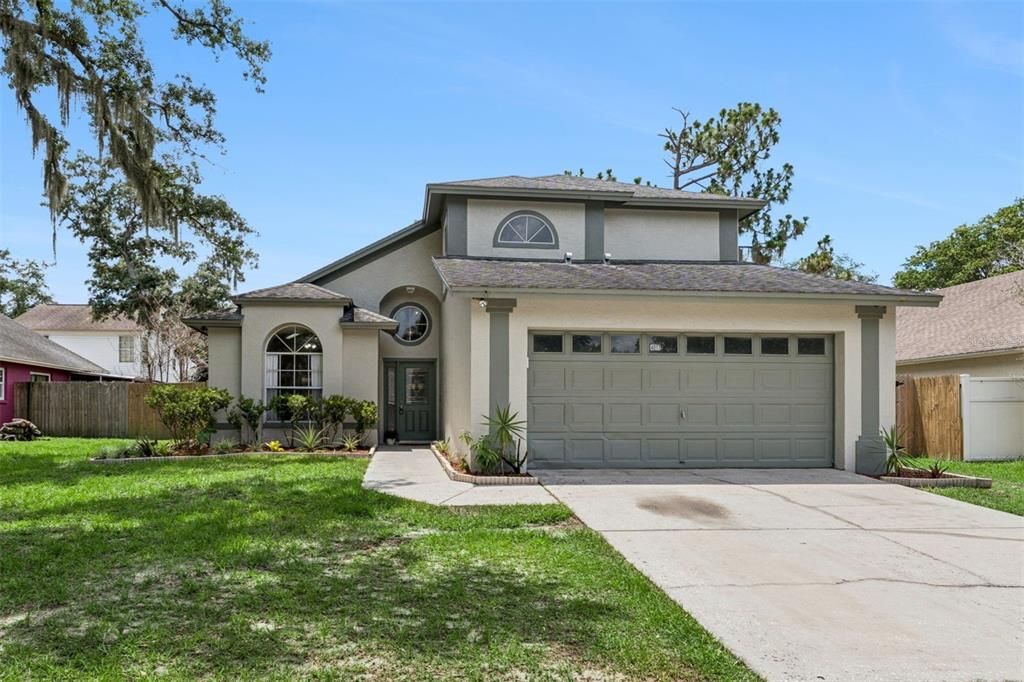 For Sale: $359,000 (3 beds, 2 baths, 1693 Square Feet)