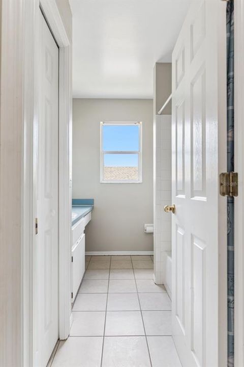For Sale: $359,000 (3 beds, 2 baths, 1693 Square Feet)