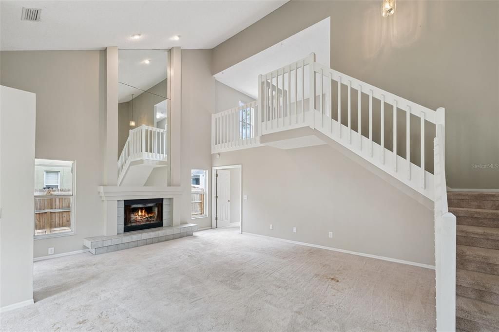 For Sale: $359,000 (3 beds, 2 baths, 1693 Square Feet)