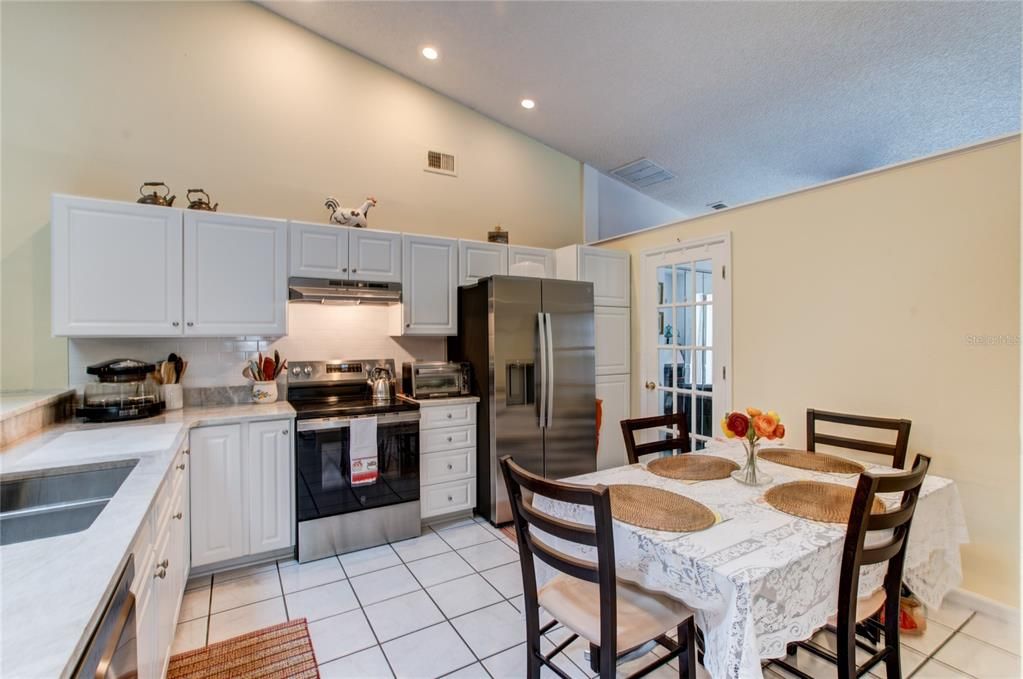 For Sale: $524,000 (4 beds, 3 baths, 2355 Square Feet)