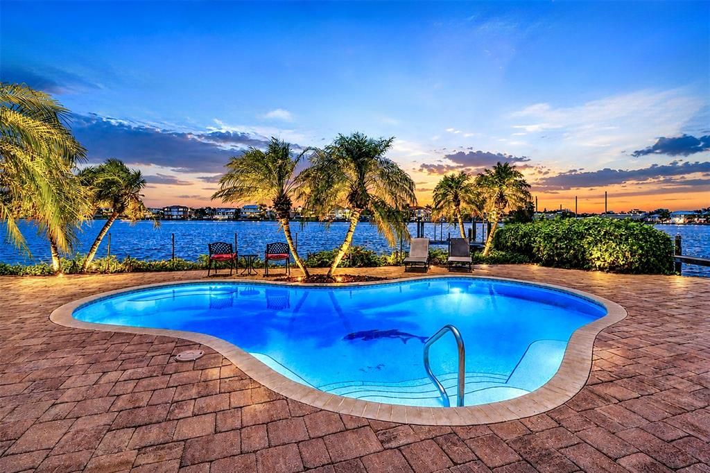 For Sale: $2,999,000 (4 beds, 3 baths, 2783 Square Feet)