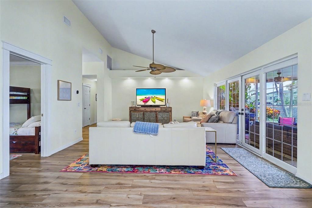 For Sale: $2,999,000 (4 beds, 3 baths, 2783 Square Feet)