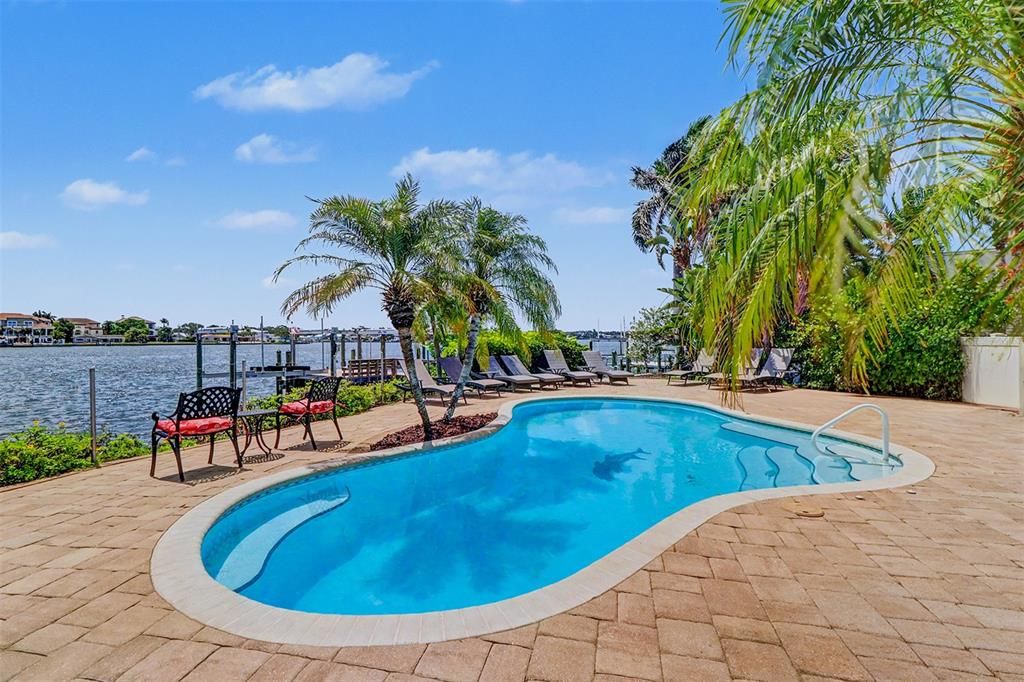 For Sale: $2,999,000 (4 beds, 3 baths, 2783 Square Feet)