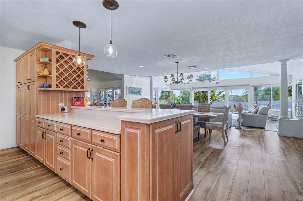 For Sale: $2,999,000 (4 beds, 3 baths, 2783 Square Feet)