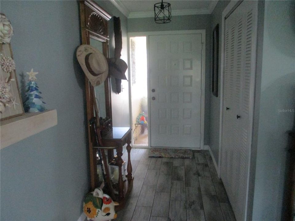 For Rent: $2,100 (2 beds, 2 baths, 1399 Square Feet)