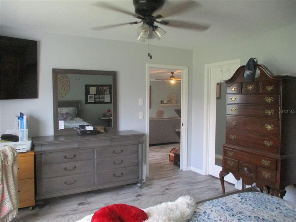 For Rent: $2,100 (2 beds, 2 baths, 1399 Square Feet)
