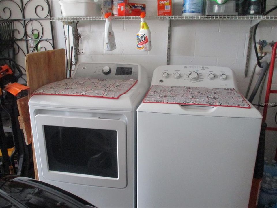 For Rent: $2,100 (2 beds, 2 baths, 1399 Square Feet)
