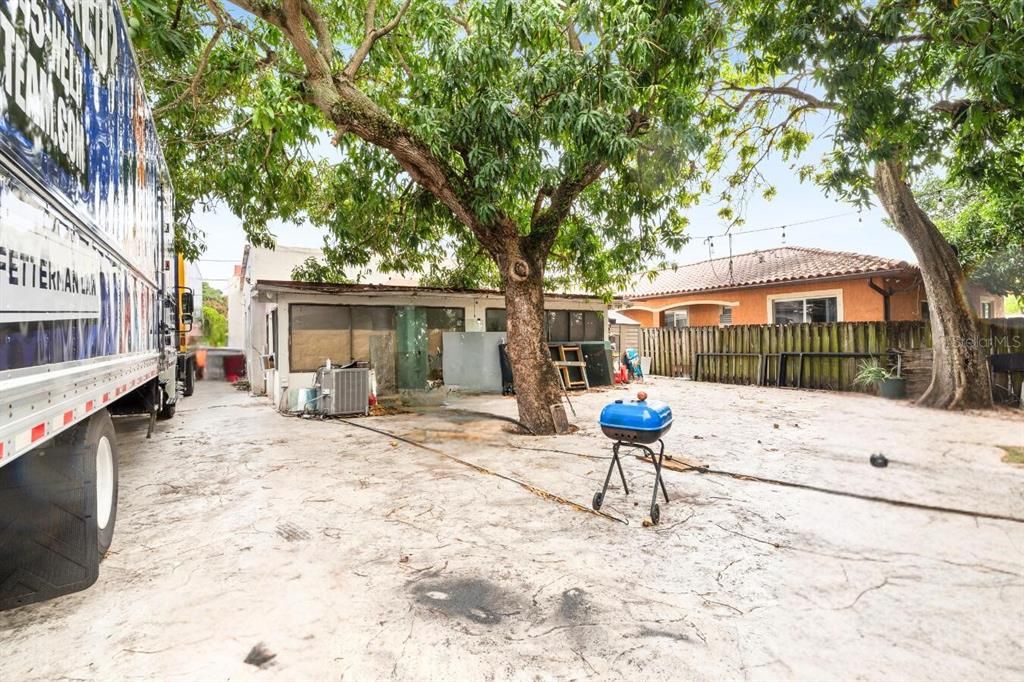 For Sale: $745,000 (7 beds, 4 baths, 2216 Square Feet)
