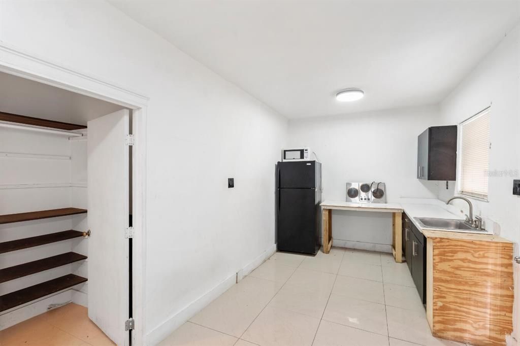 For Sale: $745,000 (7 beds, 4 baths, 2216 Square Feet)