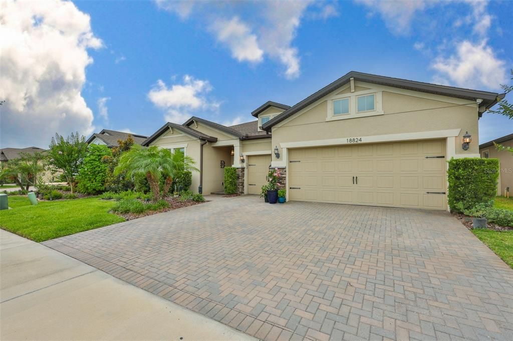En Venta: $1,089,800 (6 camas, 4 baños, 4169 Pies cuadrados)
