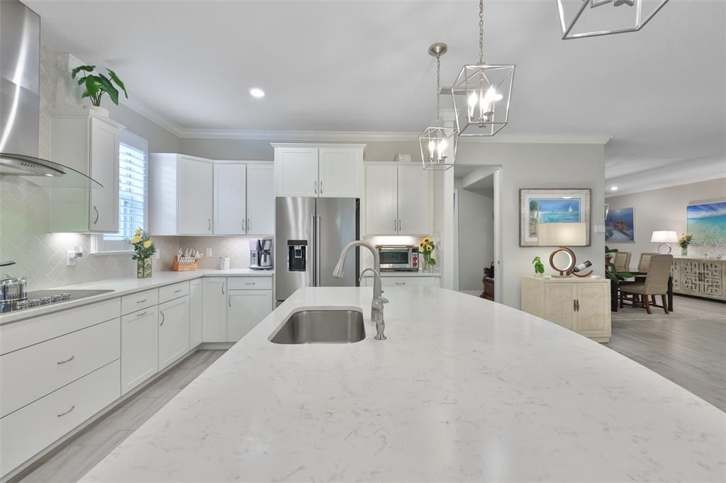 En Venta: $1,089,800 (6 camas, 4 baños, 4169 Pies cuadrados)
