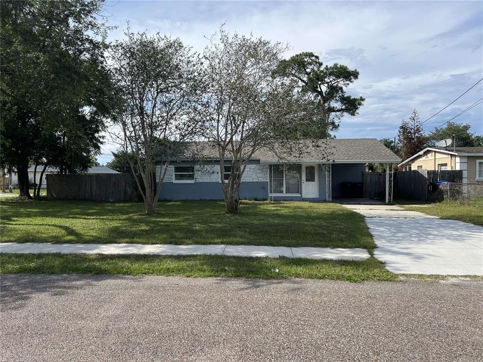For Sale: $398,000 (4 beds, 2 baths, 1521 Square Feet)