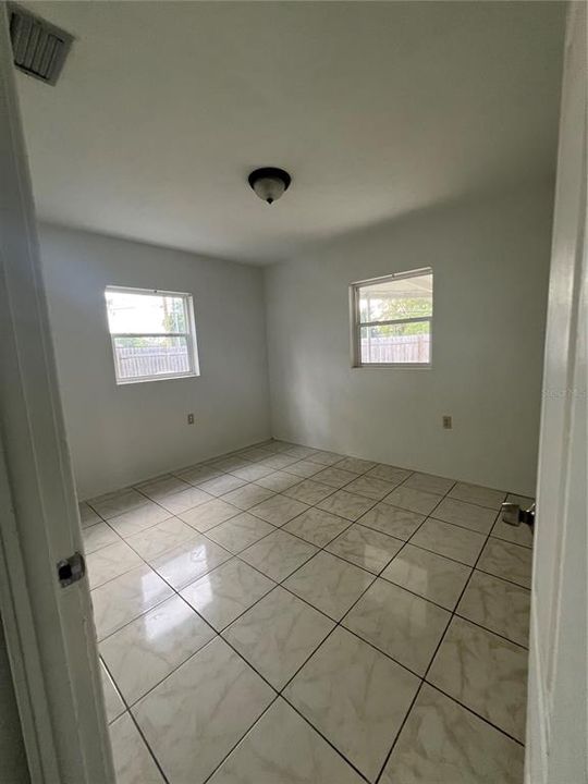 For Sale: $398,000 (4 beds, 2 baths, 1521 Square Feet)