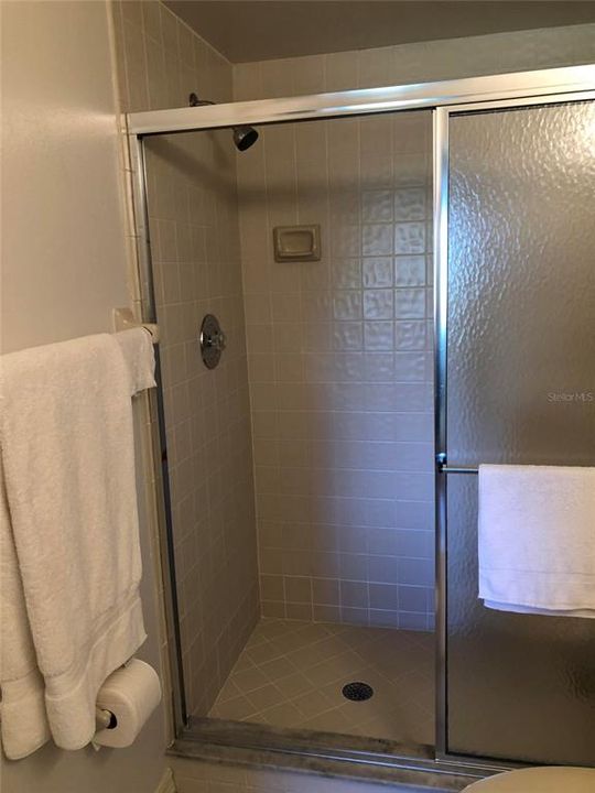 For Sale: $249,900 (2 beds, 2 baths, 1274 Square Feet)