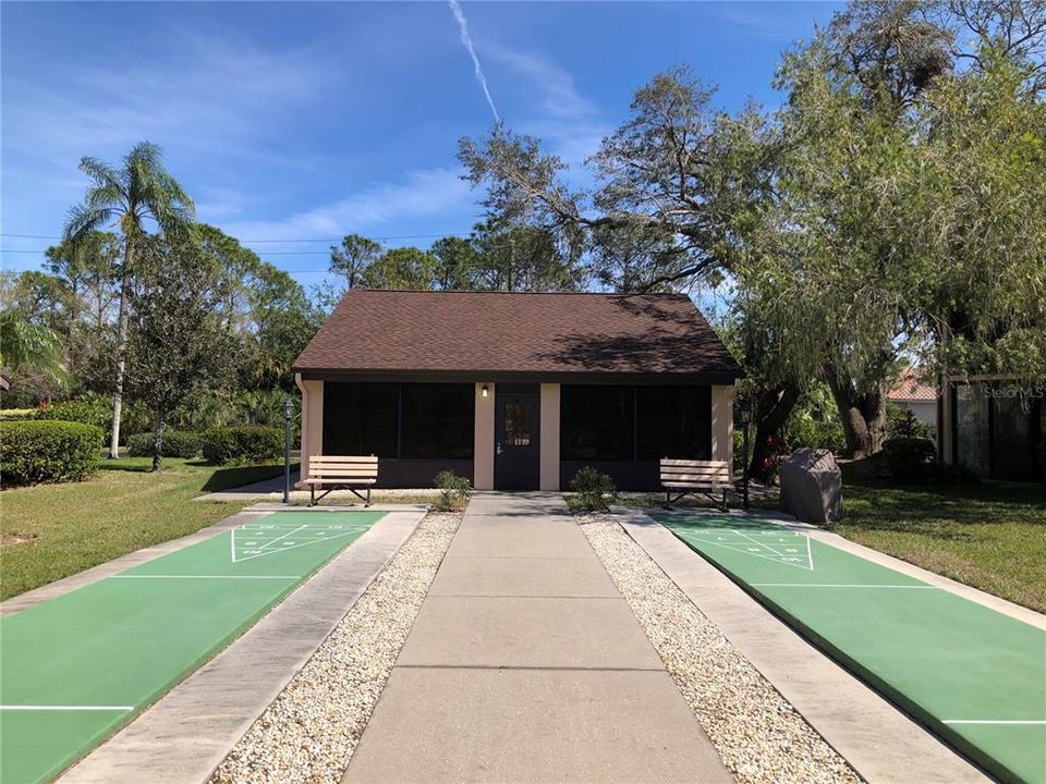 For Sale: $249,900 (2 beds, 2 baths, 1274 Square Feet)